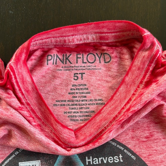 Pink Floyd Red Prism Design Short Sleeve Tee - Picture 2 of 3